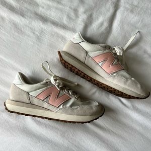 New Balance 237 Sneakers